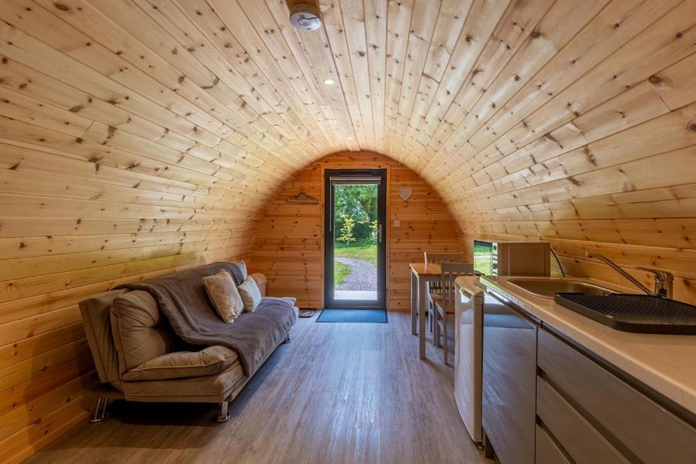 Mount Hillary Holiday Pods Cork Exteriör bild